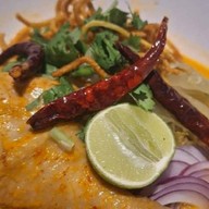 ทองบวก ก๋วยเตี๋ยวหมูซุปโบราณ-ส้มตำ-อาหารจานเดียว