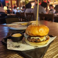 เมนูของร้าน Meats And Beans | Steakhouse & Bar มีทส์ แอนด์ บีนส์