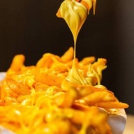 เฟรนช์ฟรายส์ & คอร์นด็อกชีส