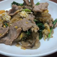 ราดหน้ายอดผักสูตรสะเด็ด