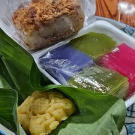 เมนูของร้าน ขนมหวานตลาดพลู (แม่เจ็ง) ร้านนอก