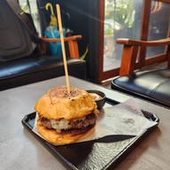 เมนูของร้าน Meats And Beans | Steakhouse & Bar มีทส์ แอนด์ บีนส์