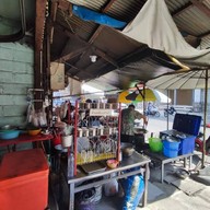 เจ๊เช็ง ผัดไทสี่แยกหัวแตก