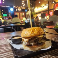 เมนูของร้าน Meats And Beans | Steakhouse & Bar มีทส์ แอนด์ บีนส์