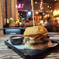 เมนูของร้าน Meats And Beans | Steakhouse & Bar มีทส์ แอนด์ บีนส์