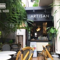 Hotel Noir