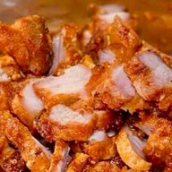 ข้าวหมูทอดน้ำปลารสเด็ด (สูตรคุณย่าเล็ก60ปี) รามคำเเหง12
