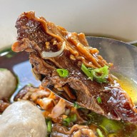 ร้านอาหาร อ.สมจิตร