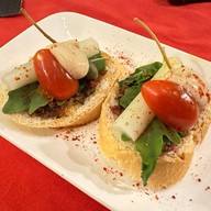 LaMesa restaurant and tapas bar