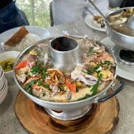 บ้านเอญ่า