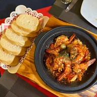 LaMesa restaurant and tapas bar