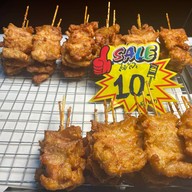 🌈“หมูทอดอินดี้(เสียบไม้)“🌸กาดประตูเชียงใหม่ หนองหอย