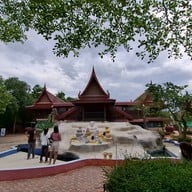 บ้านขุนช้าง