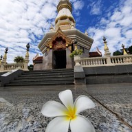 วัดหินหมากเป้ง