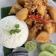 เฮียต้อมคั่วพริกเกลือ(หลังวัดสวนดอก)