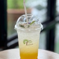 ลานไทรคาเฟ่