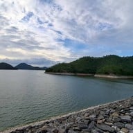 เขื่อนศรีนครินทร์