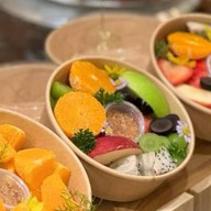 กระต่ายป่า ผลไม้ ปอก ปั่น  สายไหม ปอกปั่น  ผลไม้สด