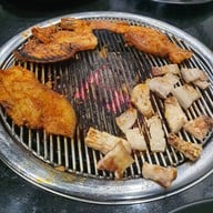 Nene BBQ รัชดาซอย 3
