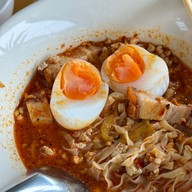 ก๋วยเตี๋ยวต้มยำหมูบะช่อเฮียตง -