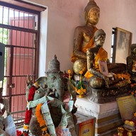 ปราสาทนครหลวง