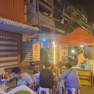 โกดังกระเพราแม่สาย แบรนด์คนเมือง