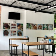 ก๋วยเตี๋ยวต้มยำหมูบะช่อเฮียตง -