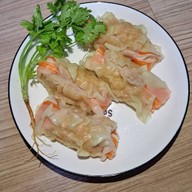 เกี๊ยวหมูเด้ง ตลาดถนอมมิตร