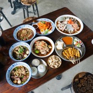 โอชา ก๋วยเตี๋ยวเรือ คลอง9