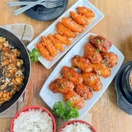 ไก่ทอดเกาหลี ดร.ฟ้า ซอยสดใส ซอยสดใส