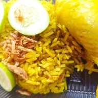 ข้าวหมกไก่ ตลาดกุนธร