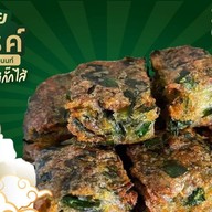 กุยช่ายทอด & ไส้กรอกอีสาน by ขุมทรัพย์เมืองนนท์ นนทบุรี