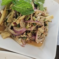 มิสเตอร์แซ่บ หลังแหลมทอง