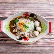 ก๋วยเตี๋ยวเรือน้ำตื้น