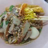 กิมท้อ นครปฐม ก๋วยเตี๋ยวต้มยำ