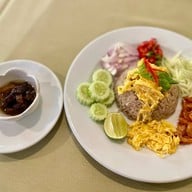 ร้านอาหารไทย ซอสามสาย สุขุมวิท ซอย 61