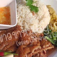 ส้มตำ&ปั้นสิบไส้ปลา(by.เก๋ คิดแล้วลงมือทำ) (มบ.พฤกษา45)