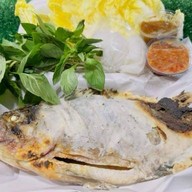ปลาเผา ริมเลซีฟู้ดตลาดกลางลาดสวาย