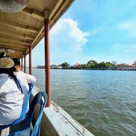 บรรยากาศ บ้านจ่ามงกุฎ ขนมไทย เกาะเกร็ด