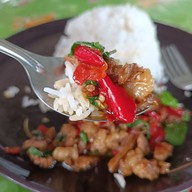 เมนูของร้าน ลาบอุบลฯ อาหารตามสั่ง