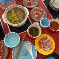 มู่หลิน สุกี้ หม่าล่าทัง mala noodle & sukiyaki 麻辣烫 สนามบินน้ำ