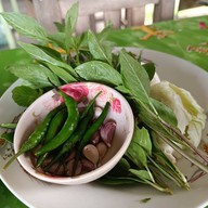 บรรยากาศ ลาบอุบลฯ อาหารตามสั่ง