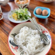 เมนูของร้าน ขนมจีนบ้านสายน้ำ วัดพระยาสุเรนทร์ -