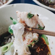 ก๋วยเตี๋ยวเรือ ป ประทีป บางปะอิน