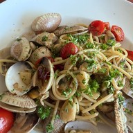 ฮัก เรสเตอรองท์ -