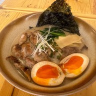 โอชิยะ ราเมง เทพคุณากร