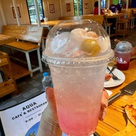 เมนูของร้าน Aqua Cafe&restaurant
