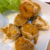 รินทร์ ข้าวต้มหม้อดิน ข้าวราดจานด่วน