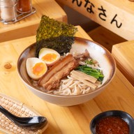 โอชิยะ ราเมง เทพคุณากร