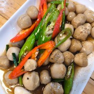รินทร์ ข้าวต้มหม้อดิน ข้าวราดจานด่วน